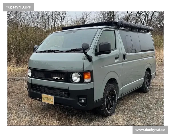 丰田海狮小面包改房车,巧拼床睡4人,6速自动挡能选四驱 丰田海狮小面包改房车,巧拼床睡4人,6速自动挡能选四驱